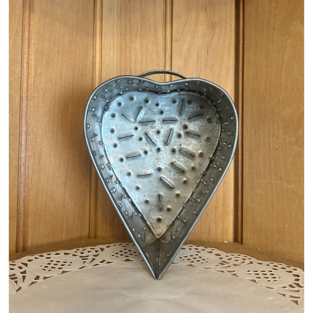 Antique Tin Heart Cheese Mold Strainer Folk Art Primitive Footed Kitchen Decor